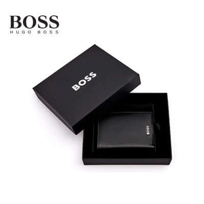 Hugo Boss Folding Card Holder Classic Smooth in black box, ideal for corporate gift.