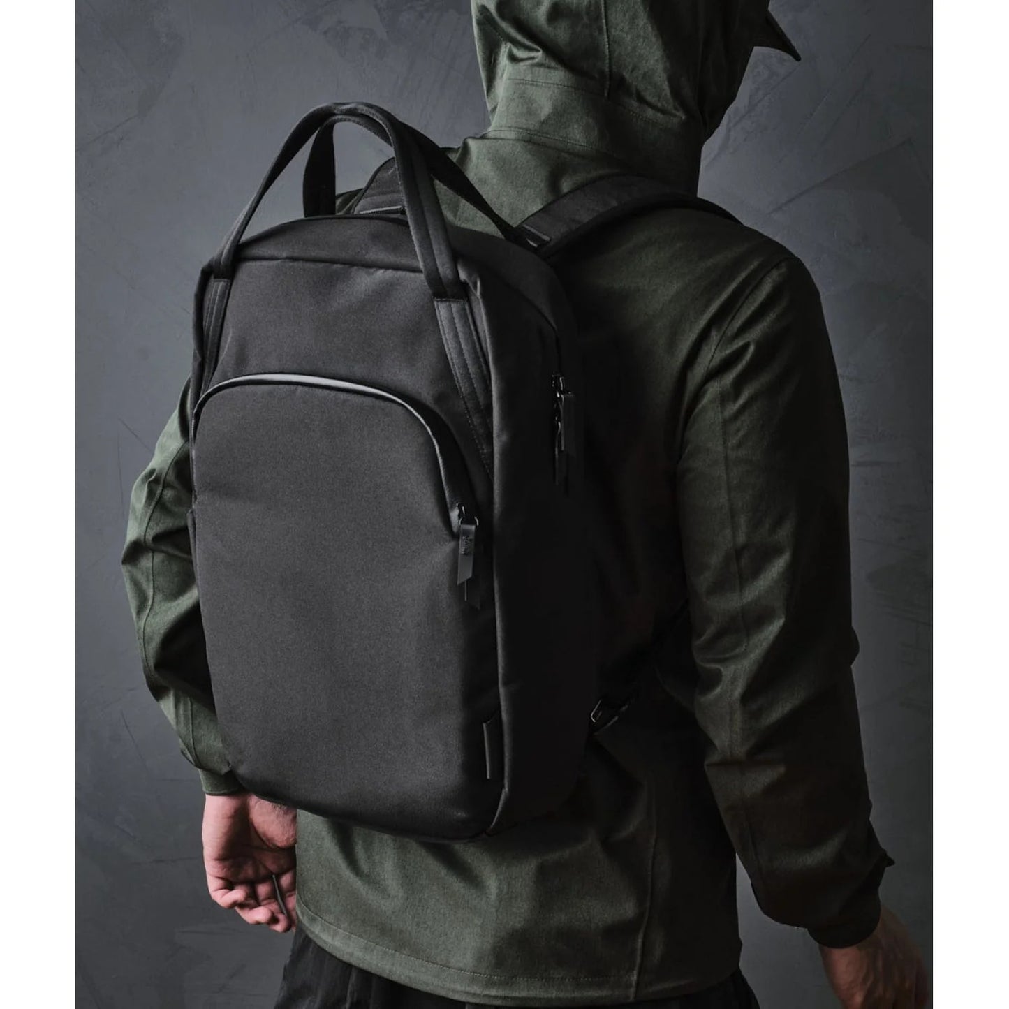 ALPAKA Bravo Tote Pack