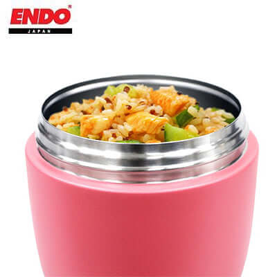 ENDO 650ml Double S/S Vacuum Food Jar with rice and vegetables, ideal for keeping food warm and is a great corporate gift.