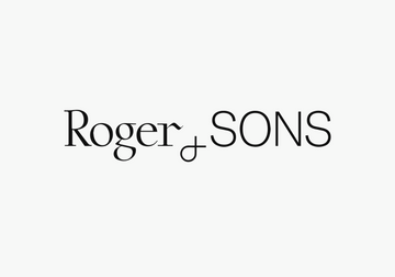 Roger&Sons Wooden Accessories Collection featuring elegant hexagonal wooden coasters.