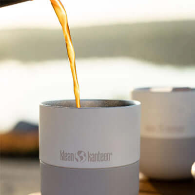 Klean Kanteen Rise 10oz Lowball (with Flip Lid) with coffee being poured, perfect for corporate gifts.