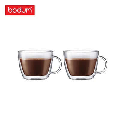 Bodum Bistro 2 Pcs Cafe Latte Cup Double Wall 0.45L showcasing a stylish coffee experience.
