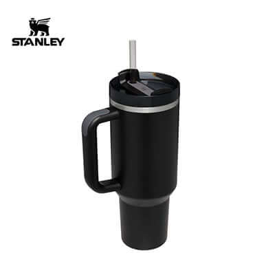 Stanley Quencher Tumbler 1200ml with ergonomic handle and FlowState lid, perfect corporate gift.