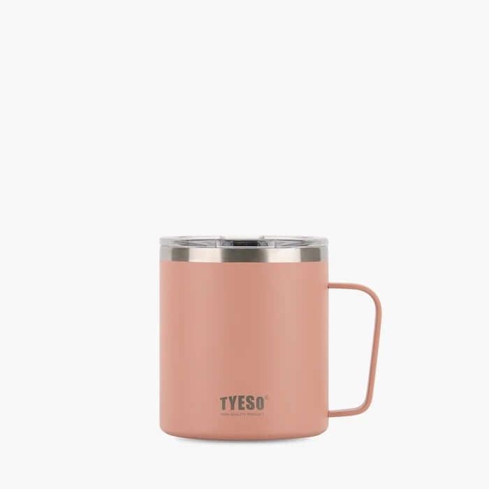 TYESO Coffee Mug 14oz in pink with grey transparent lid, ideal for hot coffee or iced tea, perfect corporate gift.