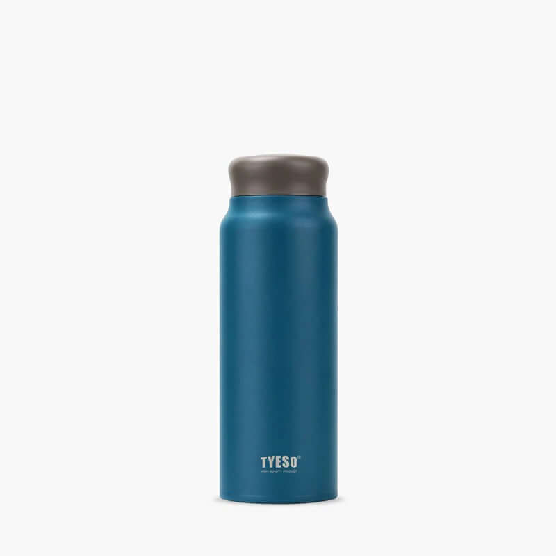 TYESO Light Weight Bottle 17oz in blue color, perfect for active lifestyles and corporate gift.