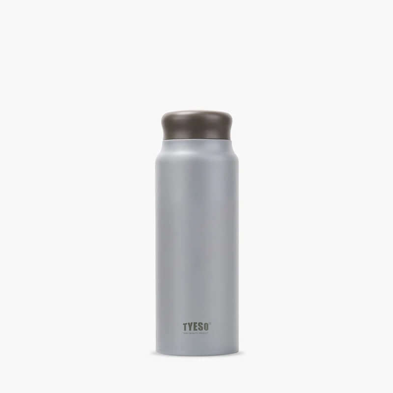 TYESO Light Weight Bottle 17oz in sleek silver design, perfect for active lifestyles and as a Corporate Gift.