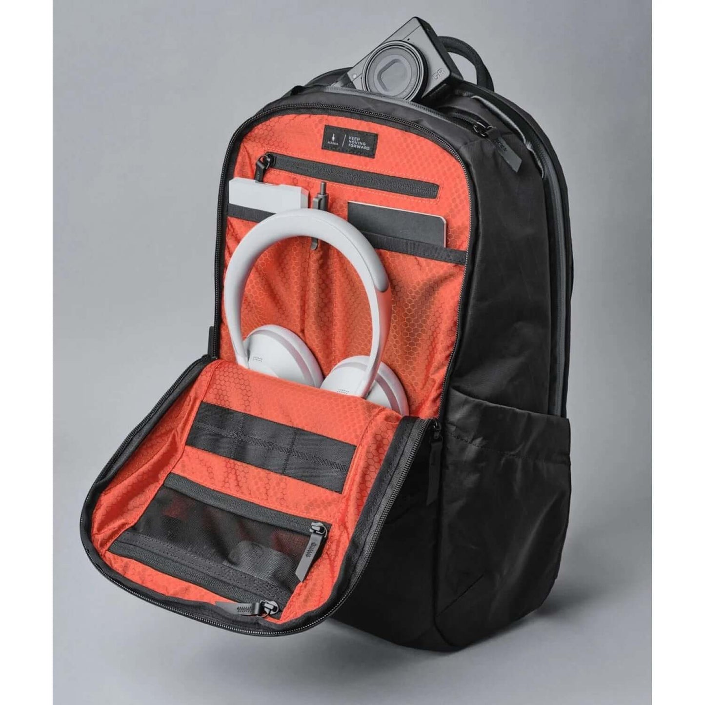 ALPAKA Elements Backpack Pro interior with compartments and headphones for modern professionals