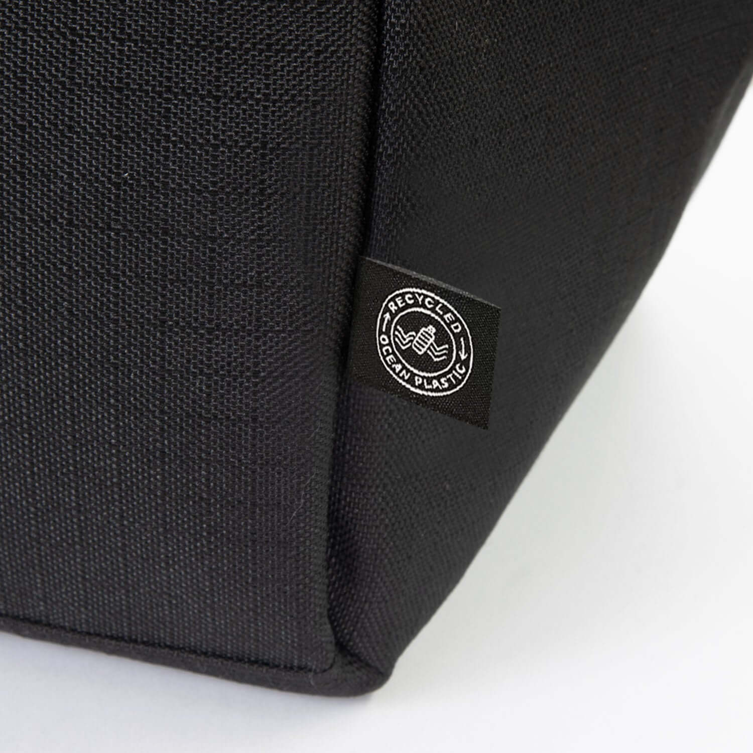 Oceana Recycled Cooler Bag featuring a label indicating recycled clean plastic material.