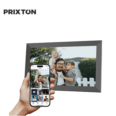 Prixton Prado XL 15.6" Wifi Digital Photo Frame displaying a family photo with a smartphone in hand.