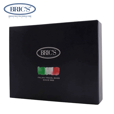 BRIC’S Cervino RFID Slim Card Holder packaging with Italian flag design, perfect for corporate gift