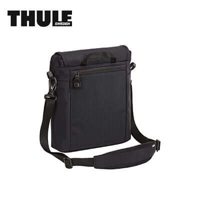 Thule Paramount Crossbody Bag in black with adjustable shoulder strap and organizational pockets, ideal for corporate gifts.