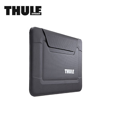 Thule Gauntlet 3.0 MacBook Air® Envelope 13" slimline sleeve for rugged protection.