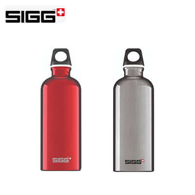 SIGG Traveller 0.6L Aluminium Water Bottle in red and silver, ideal for corporate gifts and outdoor adventures.