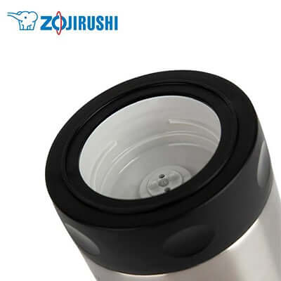 Close-up view of the ZOJIRUSHI Vacuum Food Jar's lid design, showcasing its quality and functionality.