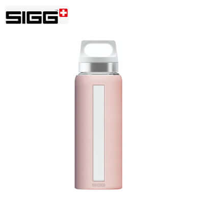 SIGG Dream 0.65L Glass Water Bottle in soft pink, perfect for eco-friendly hydration and a great corporate gift.
