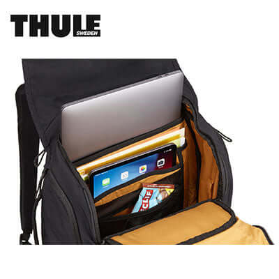 Thule Paramount Backpack 27L displaying padded pocket for laptop and tablet, ideal for modern commuters.