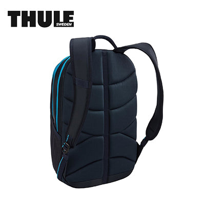 Thule Chronical 28L Laptop Backpack with padded design, ideal for comfort and organization in daily adventures.