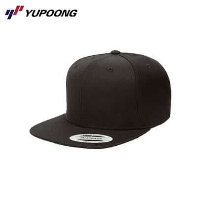 Yupoong 6089M Premium Classic Snapback in black color, a stylish and comfortable corporate gift.