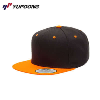 Yupoong 6089MT Premium Classic Snapback 2-tone in black and orange, perfect for corporate gifts.