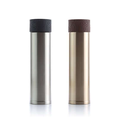 Stainless Steel Thermos in black and gold, perfect for keeping drinks at the right temperature, ideal corporate gift.