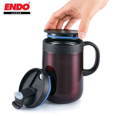 ENDO 480ml Double Stainless Steel Mug with two lids for versatile drinking.